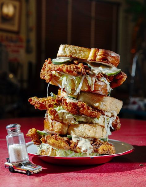 Get the recipe for chef Mason Hereford’s spectacular chicken-fried steak sandwich, custom-crafted for G&G and featured on our August/September 2024 cover Dill Pickle Slices, White Bbq Sauce, Beans And Sausage, Pickle Slices, Tomato Pie, Tailgating Recipes, Chicken Fried Steak, Steak Sandwich, Anime Food