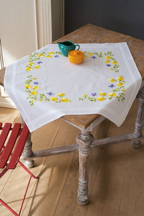 Vervaco Spring Flowers Tablecloth Embroidery Kit Hand Embroidery Business, Tablecloth Embroidery, Diy Fleur, Embroidery Business, Denim Bag Patterns, Handmade Tablecloth, Yarn Organization, Table Clothes, Diy Embroidery Kit