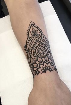 Fashion: #fashion, #style, #outfitinspiration, #beauty Henna Cuff Tattoo, Tattoo Arm Cuff, Mandala Wrist Tattoo, Henne Tattoo, Earthy Tattoos, Mandala Hand Tattoos, Cuff Tattoo, Hippie Tattoo, Card Tattoo Designs