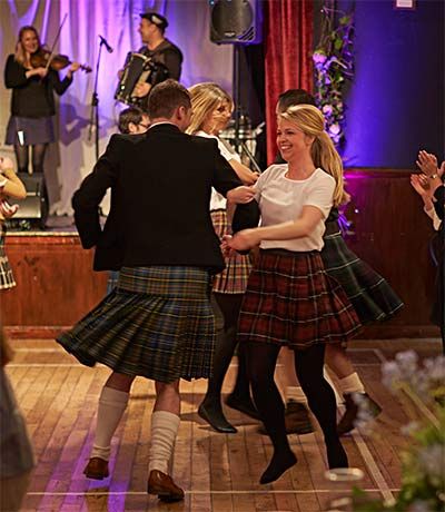 Scotland Party, Ceilidh Dance, Scottish Country Dancing, Scottish Highland Dance, Scottish Festival, Dancing Poses, Scottish Music, Scottish Women, Highland Dance