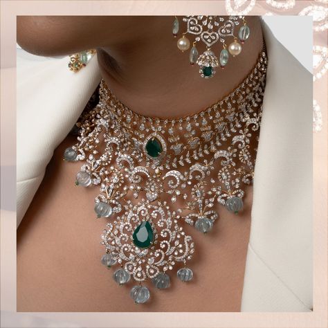 https://in.pinterest.com/krishnajewellersjubileehills/ Wedding Jewelry Sets Bridal Jewellery, Bridal Jewellery Earrings, Bridal Diamond Necklace, Choker Necklace Designs, Diamond Jewelry Set, Diamond Pendants Designs, Indian Bridal Jewelry Sets, Diamond Wedding Jewelry, Bridal Jewellery Design