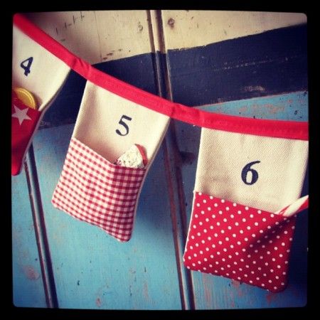 Eco Kids Party, Bunting Ideas Unusual, Christmas Bunting Ideas, Bunting Ideas, Bunting Pattern, Christmas Teaching, Felt Crafts Christmas, Christmas Bunting, Diy Advent Calendar