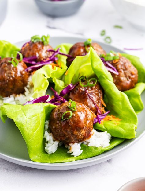 These teriyaki meatball lettuce wraps are filled with beef meatballs covered in a sweet and spicy teriyaki sauce, carrots, cabbage, and peanuts for a delicious Asian inspired meal, that is healthier and delicious. Spicy Teriyaki Sauce, Meatball Lettuce Wraps, Spicy Meatball, Asian Meatballs, Teriyaki Meatballs, Beef Lettuce Wraps, Spicy Meatballs, Meatball Sauce, Shredded Carrots