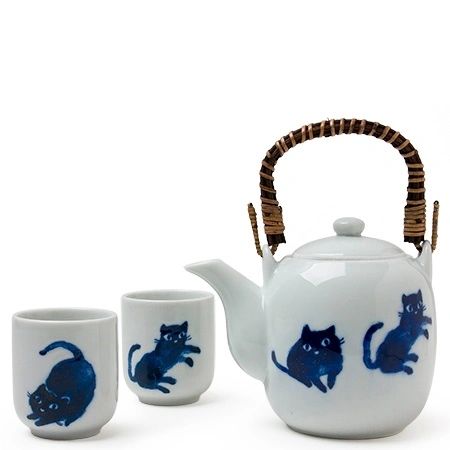 Midnight Blue Cat tea set with playful cats made in Japan available at Miya. Cat Tea Set, Asian Teapots, Angora Cats, Quiet Space, Japanese Tea Set, Beautiful Series, Blue Cat, Teapots And Cups, Cat Mug