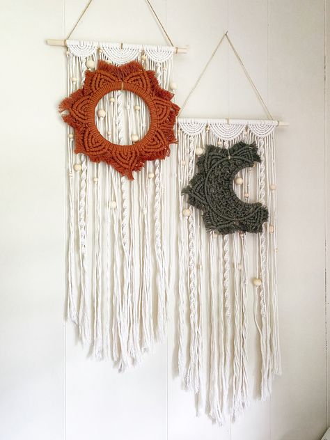 Macrame Wall Hanging Sun And Moon, Sun And Moon Macrame, Macrame Sun, Moon Macrame, Diy Macramé, Macrame Hoop, Rainbow Macrame, Rear View Mirror Charm, Macrame Patterns Tutorials