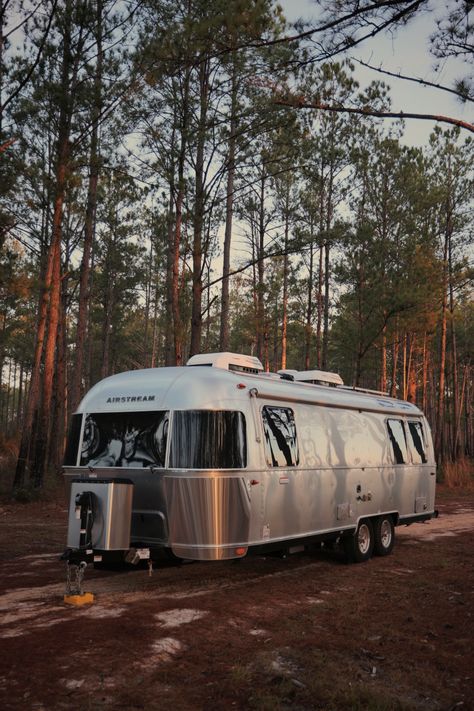 Airstream Aesthetic, Airstream International, Airstream Camping, Airstream Travel, Airstream For Sale, Elsie Silver, Comfort Luxury, Air Stream, Airstream Campers