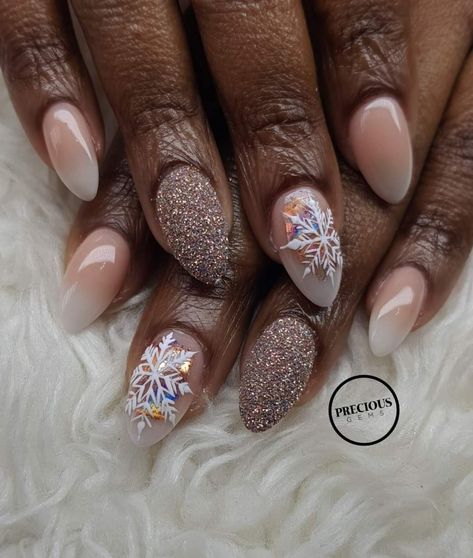 Nails Designs Ombre, Glitter Wedding Nails, Art Nails Design, Plum Nails, Holiday Acrylic Nails, Classy Looks, Bridal Nails Designs, New Years Nail Designs, Nail Designs Ideas