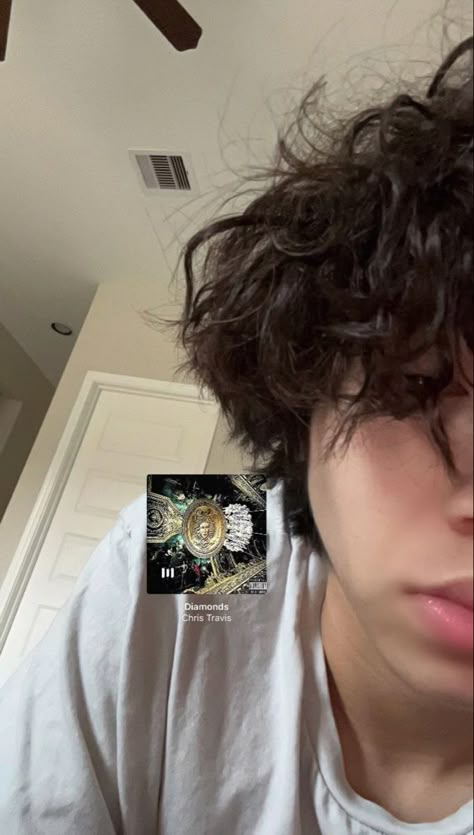 Masc Pfp, Messy Hair Boy, Cute Guy Pics, Hair Inspiration Long, Friend Pictures Poses, Hair Inspiration Short, Boys With Curly Hair, Perfect Boyfriend