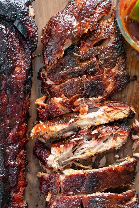 Smoked Baby Back Ribs, Grilled Baby Back Ribs, Traeger Cooking, Traeger Grill Recipes, Franklin Bbq, Rib Meat, Pellet Grill Recipes, Traeger Recipes, Barbecue Ribs