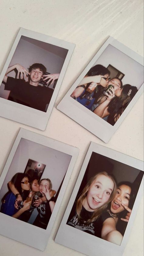 Polaroid Instax, Instax Photos, Photo Frame Design, Polaroid Pictures, Party Scene, Pop Punk, Best Friends Photos, Frame Design, Photo Booth