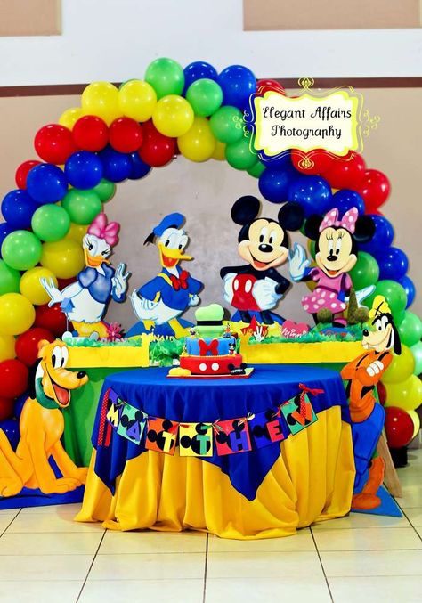 Γενέθλια Mickey Mouse, Mickey Mouse Theme Party, Mickey 1st Birthdays, Mickey Mouse Bday, Fiesta Mickey Mouse, Mickey Mouse Clubhouse Birthday Party, Mickey Theme, Mickey Mouse Clubhouse Party, Mickey Mouse 1st Birthday