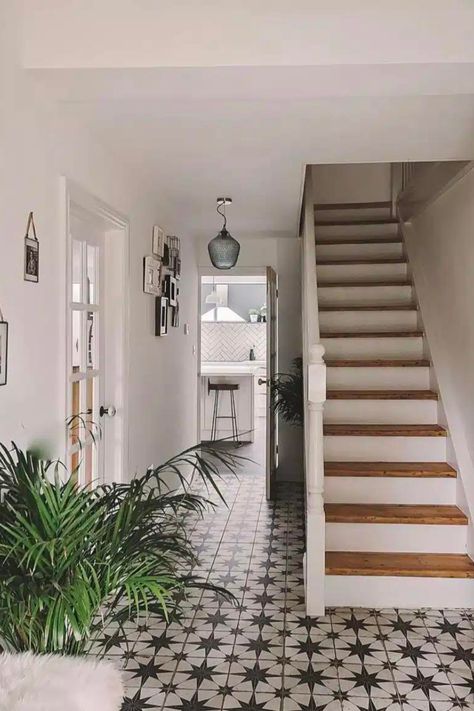 Entrance Hall Tiles, Grey And White Hallway Ideas, Grey And White Hallway, White Hallway Ideas, Neutral Kitchen Colors, Neutral Hallway, Hall Tiles, Concrete Stain Patio, White Hallway