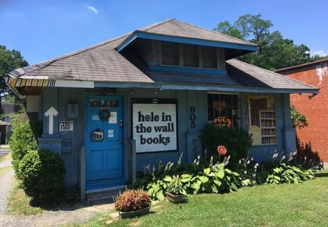 Hole In The Wall Books is a tiny bookstore located in Falls Church, Virginia that sits along a busy road. Yet it's the perfect place to escape for an afternoon. Charming Bookstore, Tiny Bookstore, Wall Books, Falls Church Virginia, Bookstore Ideas, Holes Book, Used Bookstore, Busy Road, Virginia Vacation