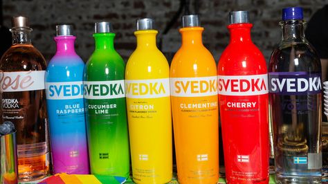 Svedka Flavors, Ranked Worst To Best Blue Raspberry Vodka Drinks, Raspberry Vodka Drinks, Svedka Strawberry Lemonade, Vodka Flavors, Flavored Vodka Drinks, Peach Moonshine, Classic Vodka Cocktails, Moonshine Cocktails, Svedka Vodka