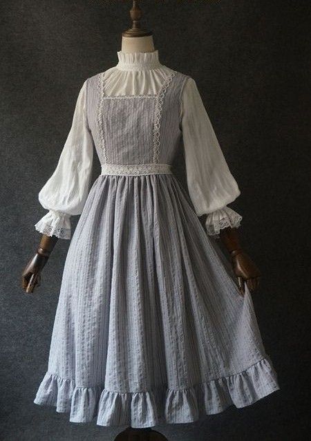 Gaun Abad Pertengahan, Classic Lolita, Old Fashion Dresses, Jumper Skirt, Vestidos Vintage, Historical Dresses, Still Water, Lolita Dress, Mode Vintage