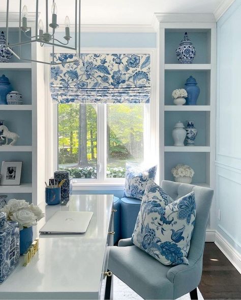 Summer Living Room Decor, Blue Home Offices, Spring Living Room Decor, Office Update, Blue And White Decor, Elegant Home Office, Blue And White Living Room, Spring Living Room, Summer Living Room