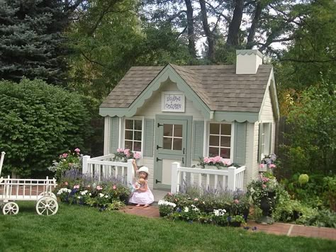 Play Cottage, Backyard Fort, Garden Playhouse, Playhouse Ideas, Backyard Playhouse, Wendy House, Cubby House, Playhouse Outdoor, Cubby Houses