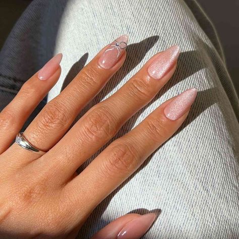 April Nails, Almond Shape Nails, Blush Nails, Soft Nails, Nail Swag, Nail Forms, Nail Styles, Nagel Inspo, Cat Kuku