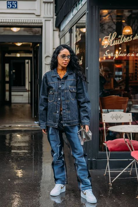 Rainy Outfit, Aleali May, 2020 Street Style, Denim Street Style, Nyc Fashion Week, Australia Fashion, Plunge Dress, Popsugar Fashion, Street Fashion Photography