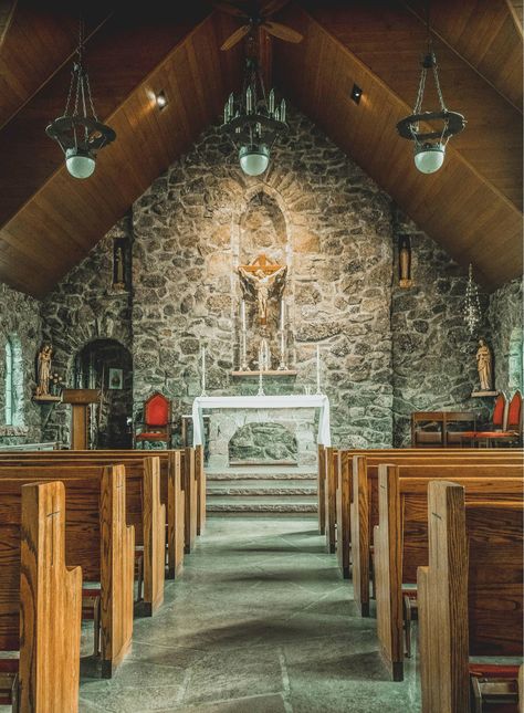 Why Confession Is My Favorite Sacrament: A Reflection by Bobby Angel Closed In Porch, Chapel Conversion, Home Chapel, Stone Chapel, Small Chapel, Chapel Ideas, Altar Design, Lodge Look, Old Country Churches