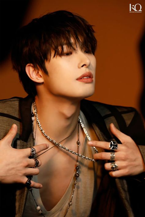 Mingi Ateez, Behind Photo, Song Min-gi, Beauty Pop, Solo Pics, Kpop Guys, Pretty Men, Korean Makeup, Boyfriend Pictures