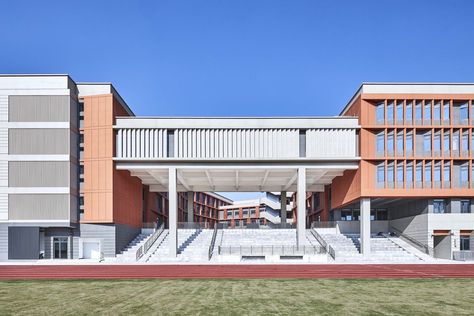 Gallery of The Second Affiliated School of New Jiangwan of Fudan University / TJAD - 3 School Building Plans, School Building Design, Campus Design, University Architecture, Plans Architecture, School Interior, School Campus, Architecture Design Drawing, Education Architecture