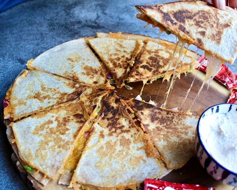 Taco Bell Quesadilla Taco Bell Recipe, Taco Bell Quesadilla, Taco Bell Sauce, Creamy Jalapeno Sauce, Taco Bell Recipes, Chopped Cheese, Jalapeno Sauce, Quesadilla Recipe, Quesadilla Recipes