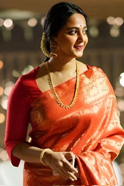 Anushka Shetty In Saree, Anushka Shetty Images, Saree Pictures, Arabic Horse, Anushka Shetty Saree, Prettiest Celebrities, Closeup Photo, Shiva Tattoo, Anushka Shetty