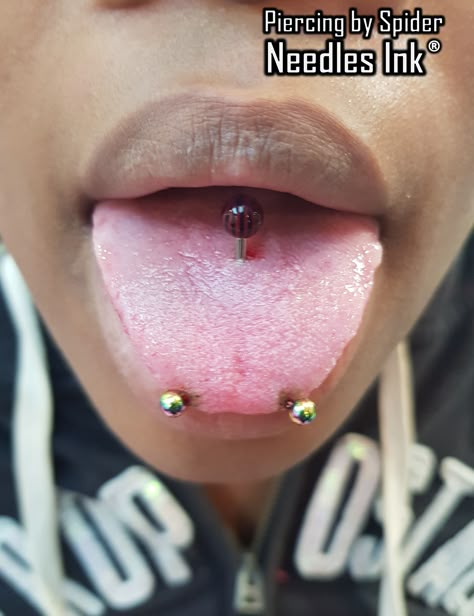 Snake Eyes And Tongue Piercing, 2 Tongue Piercing, Two Tongue Piercings, Snake Tounge Pericings, Piercing Lengua Horizontal, Different Tongue Piercings, Venom Tongue Piercing, Frog Eyes Piercing Tongue, Frog Eye Piercing Tongue