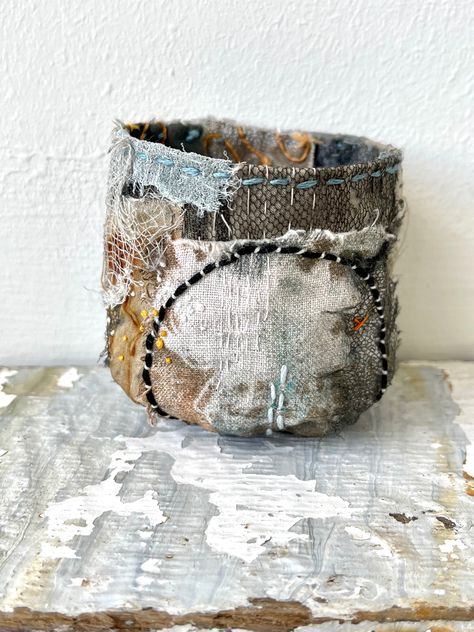 Rachael Singleton Artist, How To Make Stitch Pots, Fabric Vessels Fiber Art, Fabric Vessels How To Make, Rachel Singleton, Stitch Pots, Rachael Singleton, Fabric Vessels, Mixed Media Textile Art