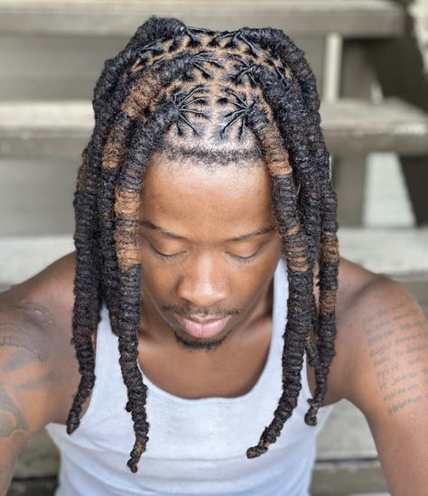 Dreads Twist Hairstyles, Dread Hairstyles Color, Simple Loc Styles Men, Mens Dreads Hairstyles, Hairstyle For Dreads Men, Dreadlock Barrel Twist Men, Barrel Dread Style Men, Men Dreads Styles Black Man Medium, Loc Styles For Men Medium