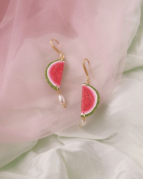 Craving cute? Our All Things Edible collection is a fruity fiesta for your ears! These sassy little earrings and pendants are the perfect pop of color for your favorite dress. Light as a feather, they’re the ultimate accessory for fun-loving girl in you. 😉 Spoil yourself or surprise your loved ones– these adorable treats are guaranteed to make you grin! #clayearrings #polymerclayindia #polymerclayjewelry #handmadewithlove #handmade #fruitearrings #fruits (All Things Edible, fruit earrin... Fruit Clay Earrings, Fruit Resin, Little Earrings, Jewelry Gift Ideas, Light Weight Jewelry, Fruit Earrings, Polymer Clay Jewelry Diy, Light As A Feather, Fashionista Style