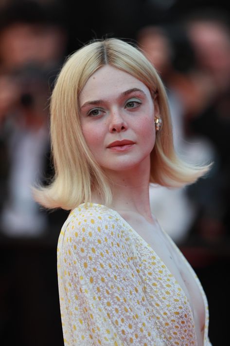 Dakota Fanning, Linda Evangelista, Elle Fanning, Celebrity Look, The Duff, Cannes, Movie Stars, Red Carpet, Blonde