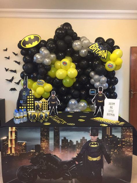 Batman Birthday, Birthday Surprise Party, Birthday Surprise, Balloon Decorations, Dream Big, Birthday Decorations, Halloween Wreath, Batman, Balloons