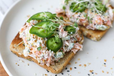 Chopped Smoked Salmon Salad Recipes With Cold Smoked Salmon, Cold Smoked Salmon Recipes Dishes, Hot Smoked Salmon Salad, Cucumber Salad Smoked Salmon, Smoked Salmon Cucumber Appetizer, Appetizers Seafood, Healthyish Recipes, Smoked Salmon Salad, Smoked Salmon Bagel