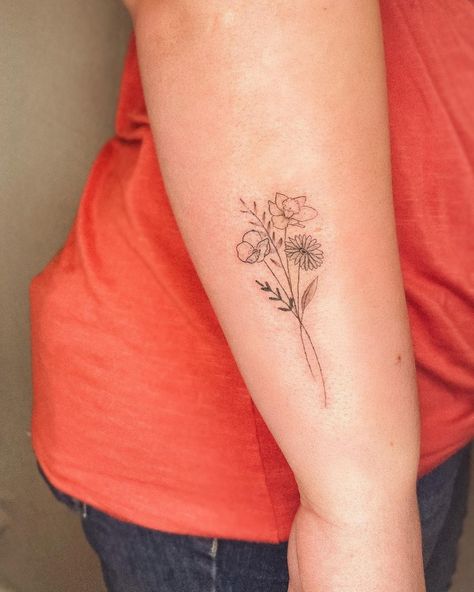 Fine Line Flower Hand Tattoo, Fine Line Bunch Of Flowers Tattoo, Birth Flower Bouquet Tattoo Ankle, Fine Line Birth Flower Bouquet Tattoo, Family Birth Flower Bouquet Tattoo Placement, Bouquet Fine Line Tattoo, Three Flower Bouquet Tattoo, Fine Line Birth Flower Tattoo, Fine Line Flower Bouquet Tattoo