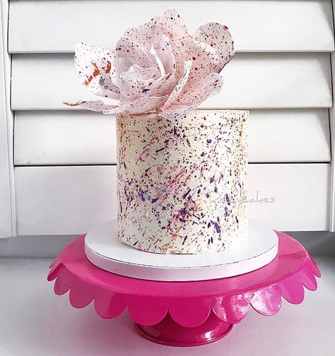 Paint Splatter Cake, Splatter Cake, Cake Magic, Interesting Cakes, Painted Wedding Cake, Magic Cake, Golden Birthday, Painted Cakes, Wafer Paper