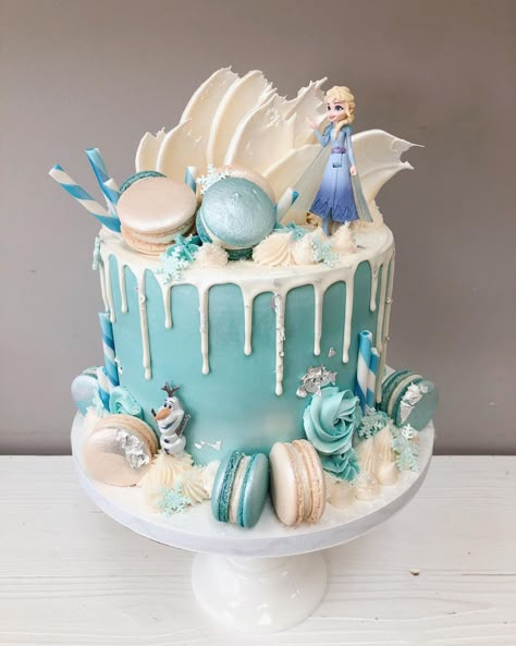 frozen birthday cake idea Elsa And Anna Cake Design, Frozen Cake Ideas Easy, Frozen Tiered Cake, Elsa Frozen 2 Cake Ideas, Elsa Cake Diy, One Tier Frozen Birthday Cake, Frozen Smash Cake Ideas, Frozen Cakes Ideas, Easy Frozen Birthday Party Ideas