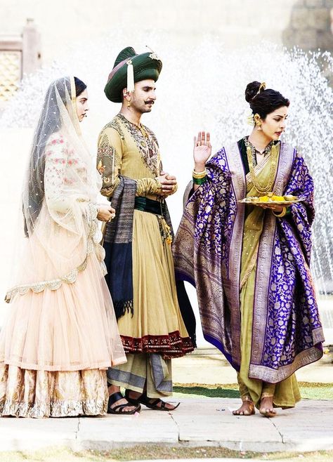 Deepika Padukone, Ranveer Singh & Priyanka Chopra as Mastani, Peshwa Bajirao Ballal & Kashibai in ‘Bajirao Mastani’ (Film, 2015). Mastani Dress, Bajirao Mastani, Marathi Bride, Bollywood Theme, Deepika Padukone Style, Bollywood Couples, Bollywood Outfits, Bollywood Wedding, Vintage Bollywood