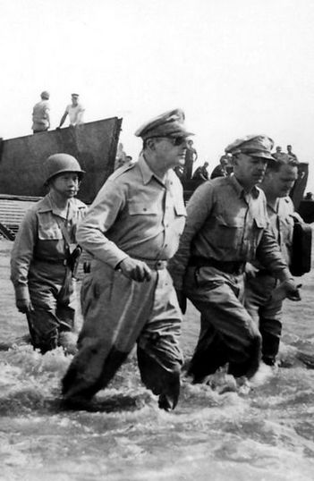 General Douglas MacArthur wades ashore at Palo, the Phillipines, 20 October 1944, fulfilling his promise to return Philippine Army, Douglas Macarthur, 10 Interesting Facts, Leyte, 75th Anniversary, Military History, American History, Puerto Rico, Philippines