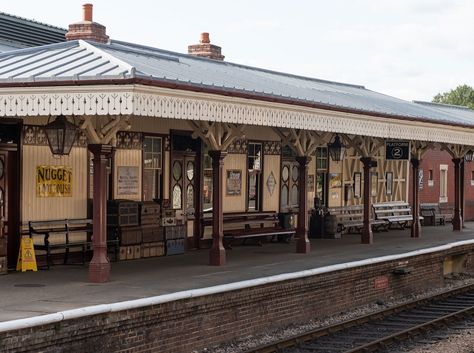 Sheffield Park Station - Bluebell Railway in Sussex Bluebell Railway, Stair Lift, Jane Taylor, Electric Train, Trainspotting, Food To Eat, Large Cars, East Sussex, The Midnight