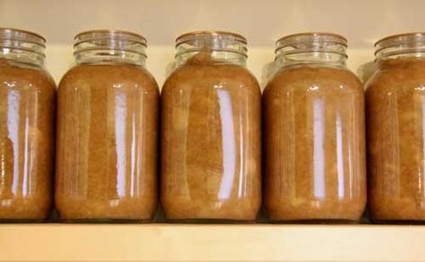 Canned Applesauce, Slow Cooker Applesauce, Canned Food Storage, Apple Sauce Recipes, Diced Apples, Homemade Applesauce, Fruit Salsa, Cinnamon Flavor, Spiced Apples