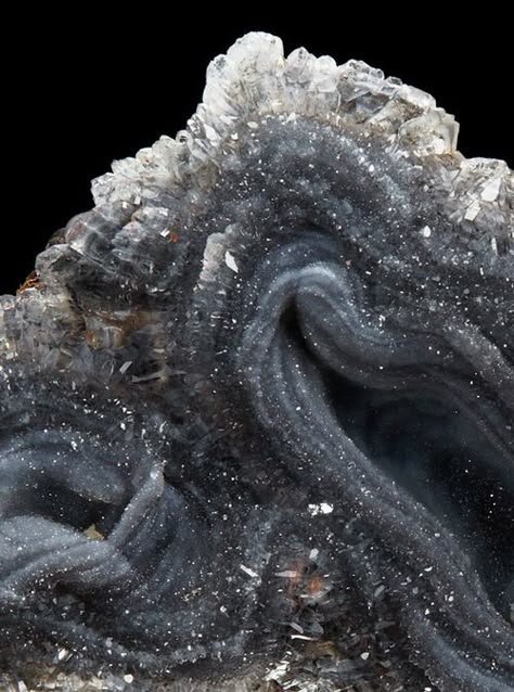 Crystal Minerals Crystals Rocks, Crystal Aesthetic, Geology Rocks, Soft Winter, Pretty Rocks, Cool Rocks, Black Holes, Beautiful Rocks, Rocks Crystals