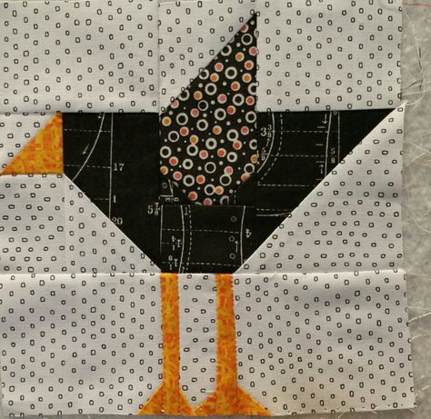 Crow quilt block, pattern by Bee in my Bonnet | My quilting ... Raven Quilt, Crow Quilt, Bird Quilt Blocks, Fall Quilt Patterns, Quilt Square Patterns, Sampler Quilts, Bird Quilt, Picture Quilts, Star Quilt Blocks