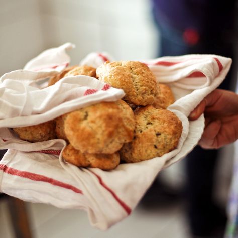 These light, cakey scones made with fresh raspberries and raspberry jam are delicious plain or with clotted cream. Raspberry Scones Recipe, Tea Party Snacks, Lemon Scones Recipe, Breakfast Pastry Recipes, Lassi Recipe, Raspberry Scones, Lemon Marmalade, Lassi Recipes, Lemon Scones