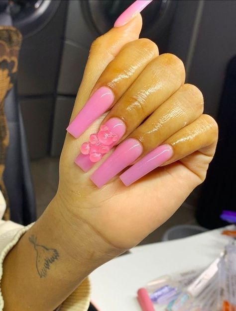 Pink Nails With Gummy Bears, Short Acrylic Nails With Gummy Bears, Pink Gummy Bear Acrylic Nails, Nail Designs Gummy Bear, Gummy Bear Nails Short, Short Gummy Bear Nails, Acrylic Nails With Gummy Bears, Acrylic Nails Gummy Bear, Gummy Bear Nails Acrylic