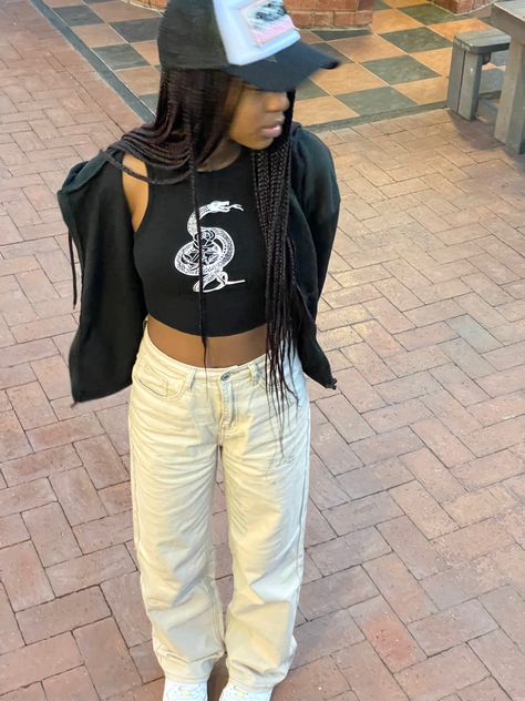 Luh Twizzy Pfp, Luh Twizzy Wallpaper, Luh Twizzy Poses, Luh Twizzy Outfits, Luh Twizzy Outfits Women, Luh Twizzy, Latina Fashion Outfits, Latina Fashion, Streetwear Outfits