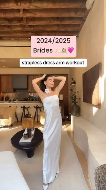 Strapless Wedding Dress Workout, Strapless Dress Workout, Sporty Couples, Wedding Dress Workout, Wedding Planning App, Wedding Workout Plan, Wedding Planning Apps, Wedding Workout, Arm Workouts