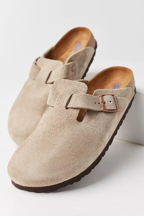 Birkenstock Mink Clogs Outfit, Burcanstocks Shoes, Boston Birkenstock Beige, Brikenstoke Clogs, Burken Stocks Clog, Birkenstock Boston’s, Birkenstocks Clogs, Birkenstock Boston Suede Leather, Boston Birks