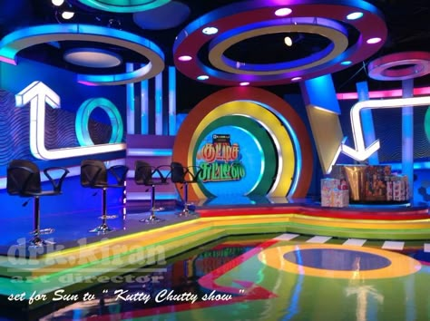 Game Show Set Design, Game Show Set, Space Moodboard, 2000s Tv Shows, Science Experience, Event Booth Design, Tv Studio, Childrens Tv, Event Booth